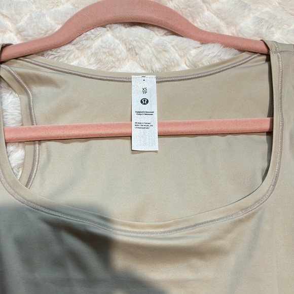 Lululemon Wundermost Ultra-Soft Nulu Square-Neck Sleeveless Bodysuit - Picture 3 of 3